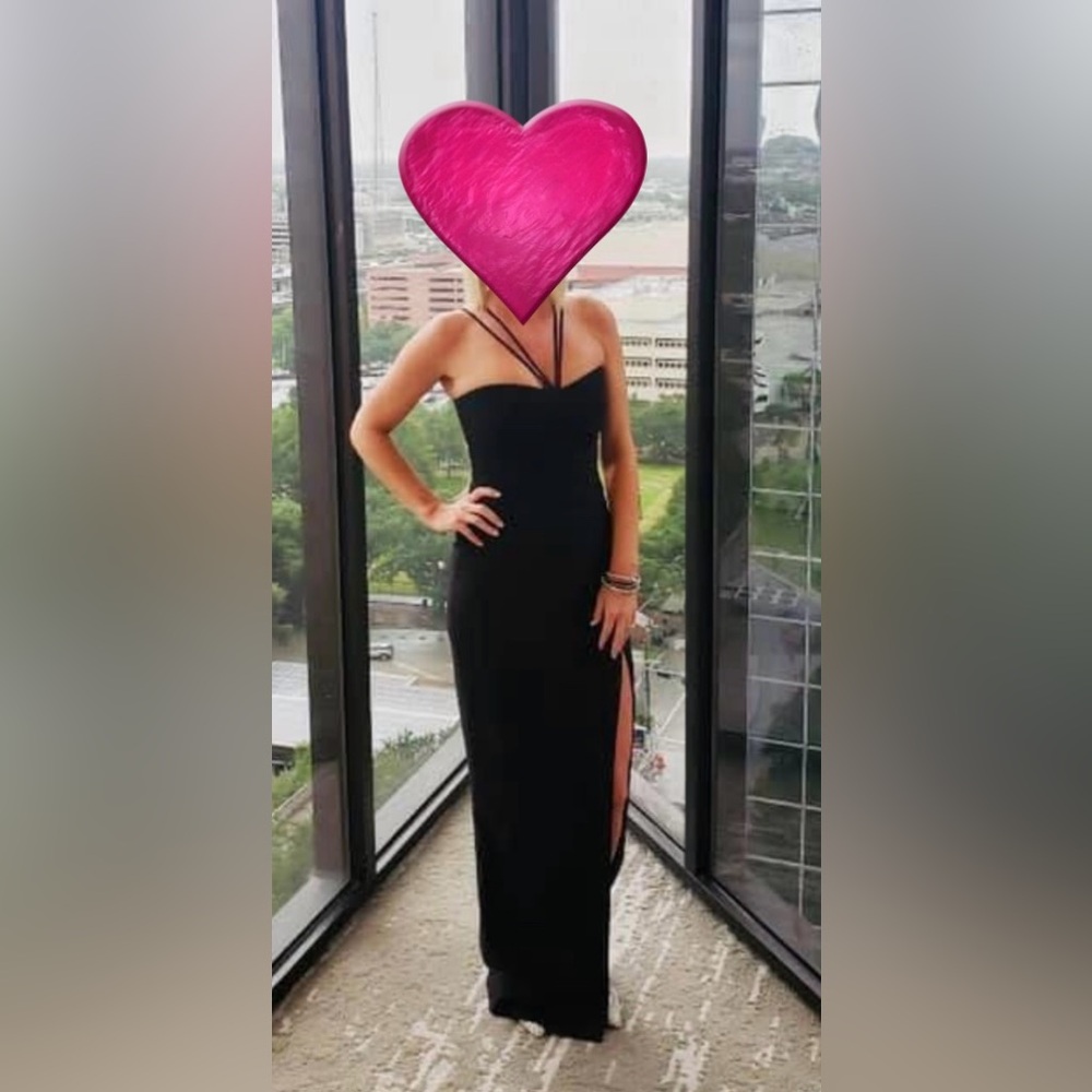 Beautiful cocktail/semi formall dress.